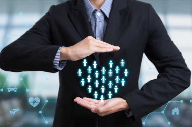 Jakim ubezpieczeniom podlega zleceniobiorca zatrudniony jednocześnie w kilku miejscach